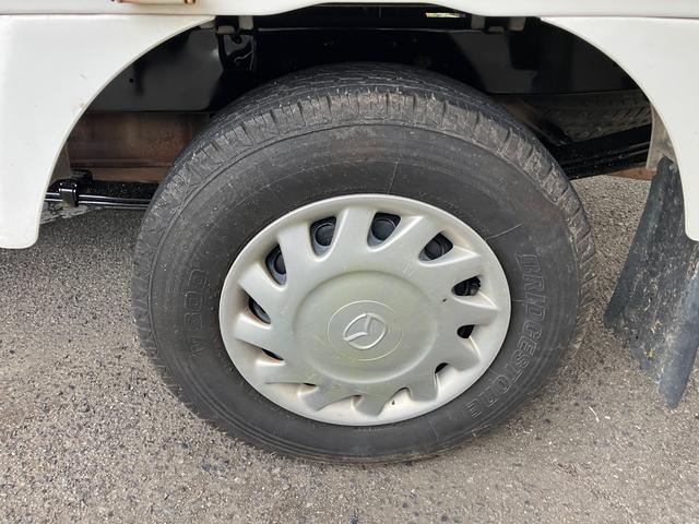 ボンゴトラック ＤＸ　シングルワイドロー　ロング　積載量１１５０ｋｇ　２ＷＤ　オートマ車　荷台板張り　エアコン　パワステ　パワーウィンドウ　ラジオ　Ｗエアバッグ（21枚目）