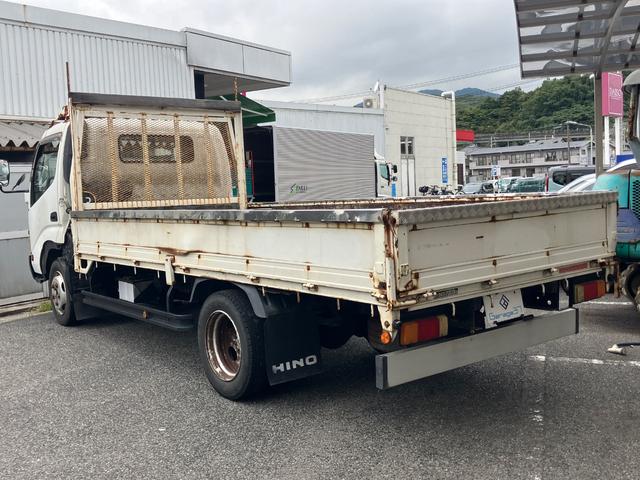 デュトロ 　平ボディ　積載量２０００ｋｇ　５速ＭＴ　ドライブレコーダー　エアコン　パワステ　パワーウィンドウ（17枚目）