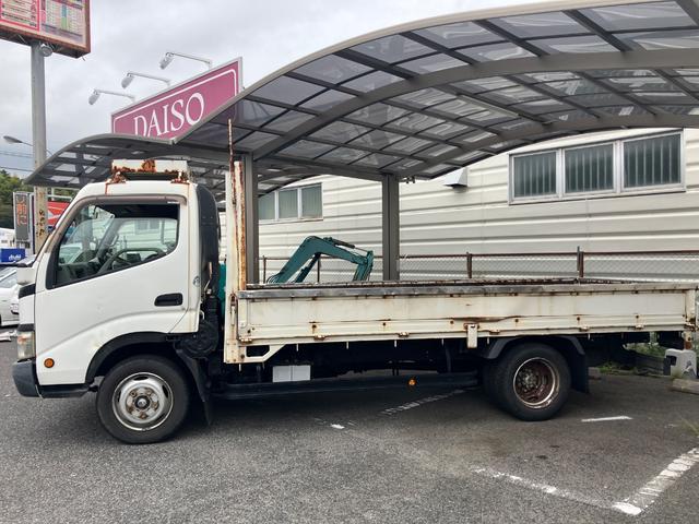 デュトロ 　平ボディ　積載量２０００ｋｇ　５速ＭＴ　ドライブレコーダー　エアコン　パワステ　パワーウィンドウ（18枚目）