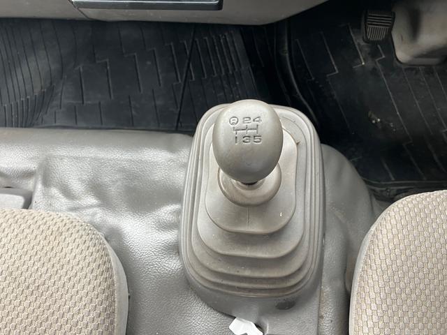 デュトロ 　平ボディ　積載量２０００ｋｇ　５速ＭＴ　ドライブレコーダー　エアコン　パワステ　パワーウィンドウ（25枚目）
