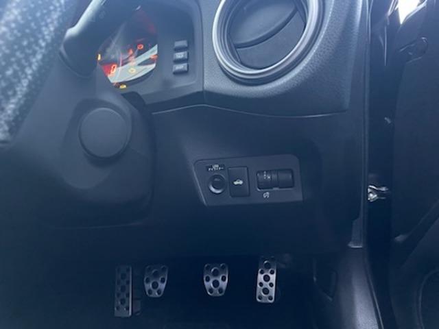 BRZ S AW17インチ シートヒーター ローダウン MT6速 スマートキー フルセグTV BT CD/DVD再生(3枚目)