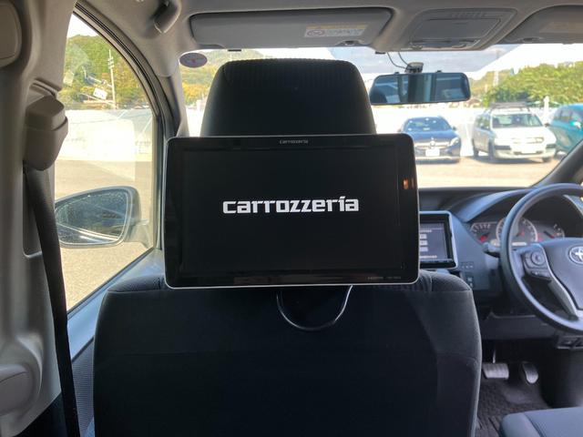 ヴォクシー Ｘ　シンクロウェザータイヤ　三列シート　スマートキー　チップアップシート　ミラー一体型前後ドラレコ　フルセグ　ＢＬＵＥＴＯＯＴＨ接続　バックカメラ　電格ミラー（26枚目）