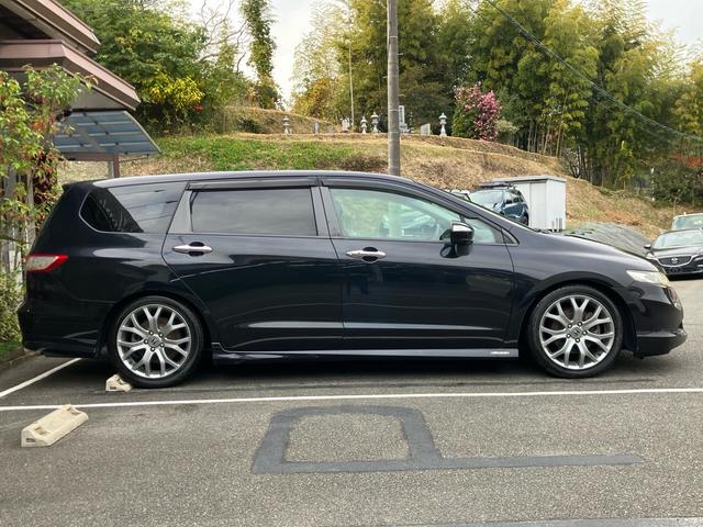 オデッセイ アブソルート　パドルシフト　クルーズコントロール　ハーフレザー　全方位カメラ　ＥＴＣ　ワンセグ　ＣＤ／ＤＶＤ再生　ＭＴモード　スマートキー　３列シート（5枚目）