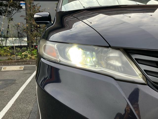 オデッセイ アブソルート　パドルシフト　クルーズコントロール　ハーフレザー　全方位カメラ　ＥＴＣ　ワンセグ　ＣＤ／ＤＶＤ再生　ＭＴモード　スマートキー　３列シート（11枚目）