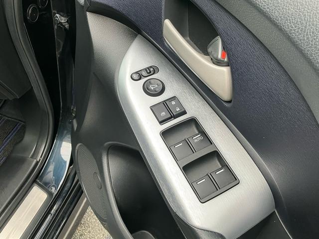 オデッセイ アブソルート　パドルシフト　クルーズコントロール　ハーフレザー　全方位カメラ　ＥＴＣ　ワンセグ　ＣＤ／ＤＶＤ再生　ＭＴモード　スマートキー　３列シート（38枚目）