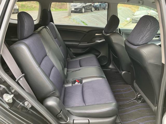 オデッセイ アブソルート　パドルシフト　クルーズコントロール　ハーフレザー　全方位カメラ　ＥＴＣ　ワンセグ　ＣＤ／ＤＶＤ再生　ＭＴモード　スマートキー　３列シート（43枚目）