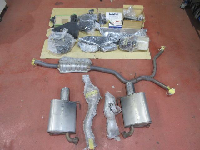 カスタムパーツ多数交換済み