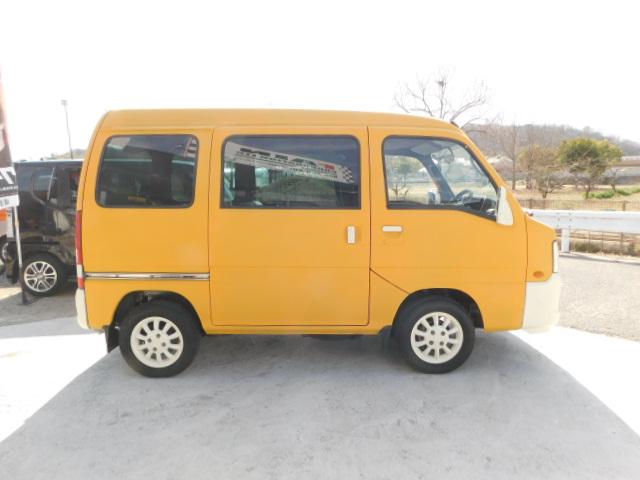 サンバーバン トランスポーター　グレードアップパッケージ　オールペイント・社外ホイール・オートマ（5枚目）