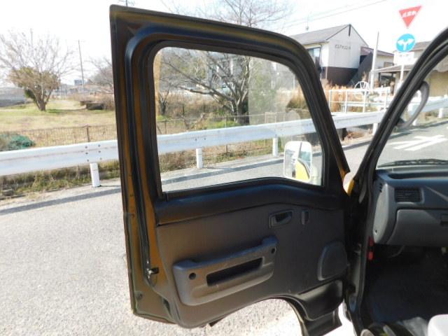 サンバーバン トランスポーター　グレードアップパッケージ　オールペイント・社外ホイール・オートマ（13枚目）