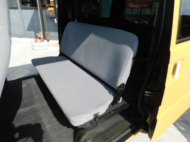 サンバーバン トランスポーター　グレードアップパッケージ　オールペイント・社外ホイール・オートマ（14枚目）