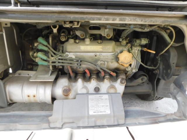 サンバーバン トランスポーター　グレードアップパッケージ　オールペイント・社外ホイール・オートマ（17枚目）