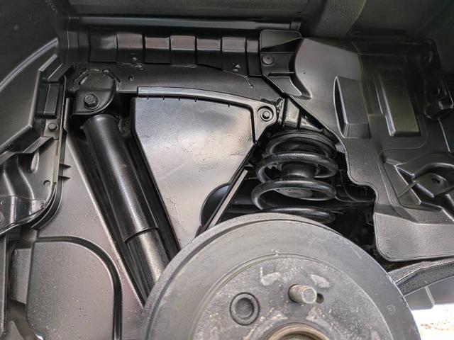 サンバーバン トランスポーター　グレードアップパッケージ　オールペイント・社外ホイール・オートマ（26枚目）