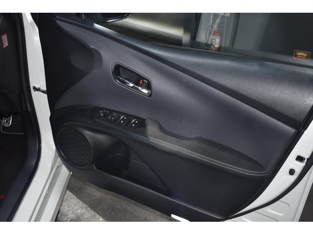 プリウスPHV Sナビパッケージ・GRスポーツ 純正ナビ バックカメラ フルセグTV ETC Bluetooth 前席シートヒーター レーダークルーズコントロール 純正18インチアルミホイール(15枚目)