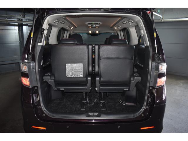 ヴェルファイア ２．４Ｚ　ゴールデンアイズＩＩ　純正ナビ　バックカメラ　パワーリヤゲート　フルセグＴＶ　ハーフレザー　フリップダウンモニター　ＥＴＣ　両側パワースライドドア　純正１８インチＡＷ　Ｂｌｕｅｔｏｏｔｈ　クルーズコントロール（7枚目）