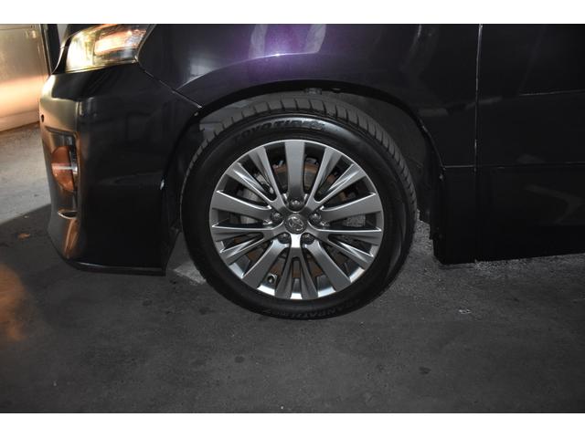 ヴェルファイア ２．４Ｚ　ゴールデンアイズＩＩ　純正ナビ　バックカメラ　パワーリヤゲート　フルセグＴＶ　ハーフレザー　フリップダウンモニター　ＥＴＣ　両側パワースライドドア　純正１８インチＡＷ　Ｂｌｕｅｔｏｏｔｈ　クルーズコントロール（12枚目）