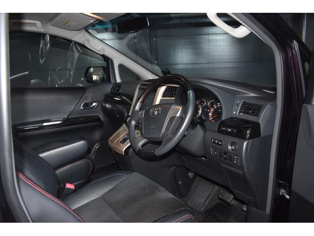 ヴェルファイア ２．４Ｚ　ゴールデンアイズＩＩ　純正ナビ　バックカメラ　パワーリヤゲート　フルセグＴＶ　ハーフレザー　フリップダウンモニター　ＥＴＣ　両側パワースライドドア　純正１８インチＡＷ　Ｂｌｕｅｔｏｏｔｈ　クルーズコントロール（21枚目）