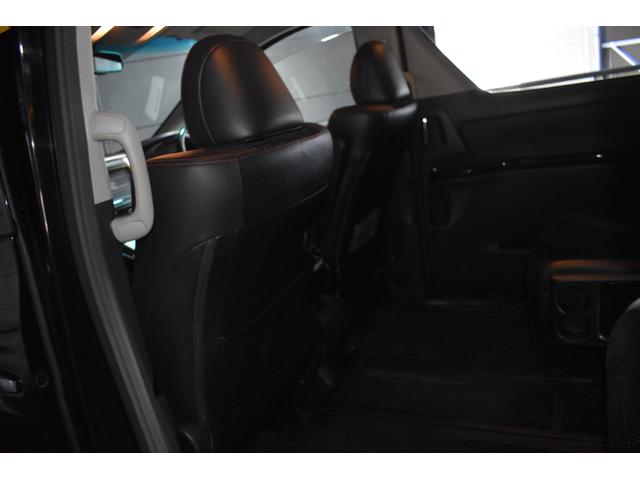 ヴェルファイア ２．４Ｚ　ゴールデンアイズＩＩ　純正ナビ　バックカメラ　パワーリヤゲート　フルセグＴＶ　ハーフレザー　フリップダウンモニター　ＥＴＣ　両側パワースライドドア　純正１８インチＡＷ　Ｂｌｕｅｔｏｏｔｈ　クルーズコントロール（27枚目）