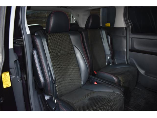 ヴェルファイア ２．４Ｚ　ゴールデンアイズＩＩ　純正ナビ　バックカメラ　パワーリヤゲート　フルセグＴＶ　ハーフレザー　フリップダウンモニター　ＥＴＣ　両側パワースライドドア　純正１８インチＡＷ　Ｂｌｕｅｔｏｏｔｈ　クルーズコントロール（28枚目）