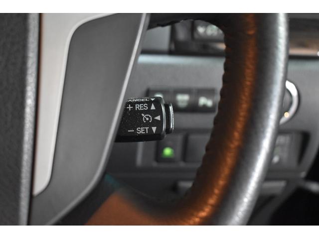 ヴェルファイア ２．４Ｚ　ゴールデンアイズＩＩ　純正ナビ　バックカメラ　パワーリヤゲート　フルセグＴＶ　ハーフレザー　フリップダウンモニター　ＥＴＣ　両側パワースライドドア　純正１８インチＡＷ　Ｂｌｕｅｔｏｏｔｈ　クルーズコントロール（41枚目）