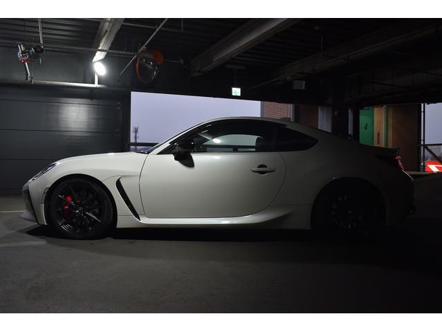 GR86 RZ 6MT ナビ フルセグTV HKS車高調 フジツボマフラー ブレンボキャリパー Bluetooth ETC クルーズコントロール バックカメラ シートヒーター 純正18インチAW LEDヘッドライト(5枚目)