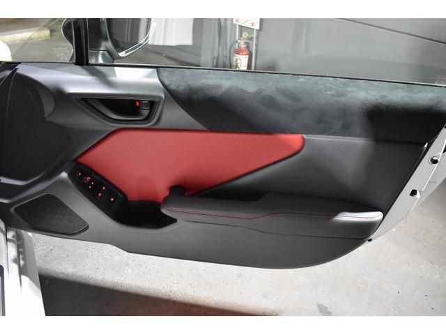 GR86 RZ 6MT ナビ フルセグTV HKS車高調 フジツボマフラー ブレンボキャリパー Bluetooth ETC クルーズコントロール バックカメラ シートヒーター 純正18インチAW LEDヘッドライト(28枚目)