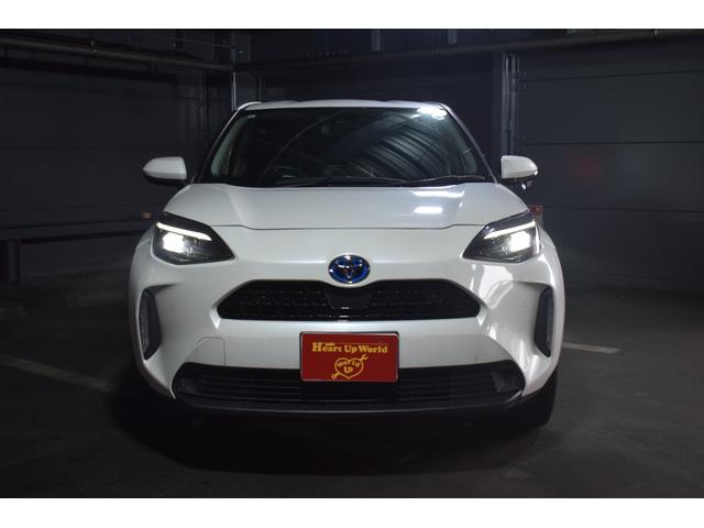 ヤリスクロス ハイブリッドＺ　純正ナビ機能付ディスプレイオーディオ　バックカメラ　ＥＴＣ　ドライブレコーダー　シートヒーター　ブラインドスポットモニター　レーダークルーズコントロール　フルセグＴＶ（3枚目）