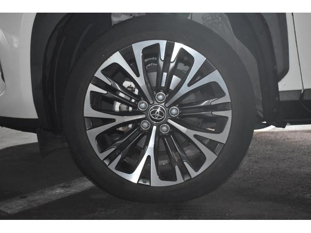 ヤリスクロス ハイブリッドＺ　純正ナビ機能付ディスプレイオーディオ　バックカメラ　ＥＴＣ　ドライブレコーダー　シートヒーター　ブラインドスポットモニター　レーダークルーズコントロール　フルセグＴＶ（13枚目）