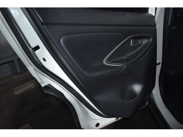 ヤリスクロス ハイブリッドＺ　純正ナビ機能付ディスプレイオーディオ　バックカメラ　ＥＴＣ　ドライブレコーダー　シートヒーター　ブラインドスポットモニター　レーダークルーズコントロール　フルセグＴＶ（26枚目）