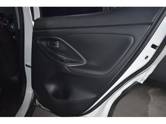 ヤリスクロス ハイブリッドＺ　純正ナビ機能付ディスプレイオーディオ　バックカメラ　ＥＴＣ　ドライブレコーダー　シートヒーター　ブラインドスポットモニター　レーダークルーズコントロール　フルセグＴＶ（29枚目）