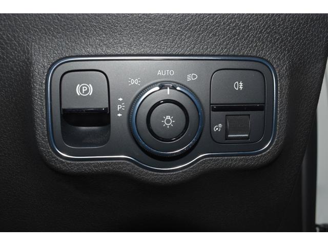 ＧＬＢ ＧＬＢ２００ｄ　純正ナビ　アラウンドビューモニター　パノラマルーフ　ブラインドスポットモニター　パワーシート　パワーバックドア　シートメモリー　ルーフレール　ハーフレザーシート　純正１８インチＡＷ　パドルシフト（40枚目）