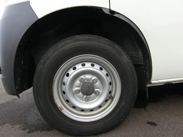 ライトエースバン ＤＸ　クラリオンナビ　ＥＴＣ　両側スライドドア　キーレス　　運転席助手席エアバック　純正ドアバイザー　フロント純正フロアゴムマット　スペアタイヤ　荷室内寸長１７６０ｍｍ×幅１４９５ｍｍ×高１３０５ｍｍ（16枚目）