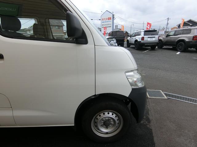 ライトエースバン ＤＸ　クラリオンナビ　ＥＴＣ　両側スライドドア　キーレス　　運転席助手席エアバック　純正ドアバイザー　フロント純正フロアゴムマット　スペアタイヤ　荷室内寸長１７６０ｍｍ×幅１４９５ｍｍ×高１３０５ｍｍ（51枚目）