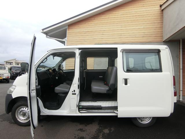 ライトエースバン ＤＸ　クラリオンナビ　ＥＴＣ　両側スライドドア　キーレス　　運転席助手席エアバック　純正ドアバイザー　フロント純正フロアゴムマット　スペアタイヤ　荷室内寸長１７６０ｍｍ×幅１４９５ｍｍ×高１３０５ｍｍ（53枚目）