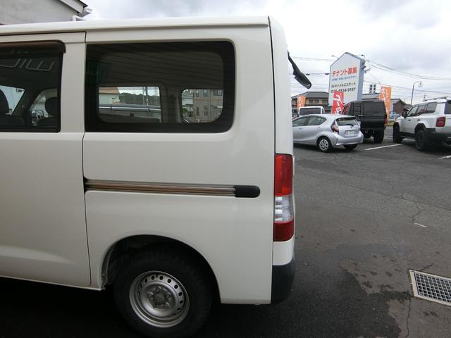 ライトエースバン ＤＸ　クラリオンナビ　ＥＴＣ　両側スライドドア　キーレス　　運転席助手席エアバック　純正ドアバイザー　フロント純正フロアゴムマット　スペアタイヤ　荷室内寸長１７６０ｍｍ×幅１４９５ｍｍ×高１３０５ｍｍ（64枚目）