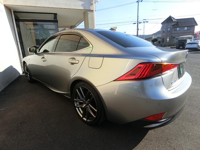 ＩＳ ＩＳ３００ｈ　Ｆスポーツ　メーカーナビ　レーダークルーズコントロール　ＥＴＣ２．０　ＬＥＤヘッドライト　バックカメラ　ドライブレコーダー　パドルシフト　シートヒーター　パワーシート　ハーフレザーシート　純正１８インチＡＷ（13枚目）