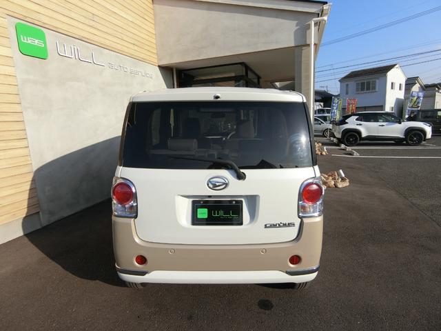 ムーヴキャンバス Ｘメイクアップリミテッド　ＳＡＩＩＩ　全周囲カメラ　ダイハツ純正ナビ　両側パワースライドドア　オートライト　ベンチシート　スマートキー　Ｂｌｕｅｔｏｏｔｈ接続　電動格納ミラー　エアバッグ　フルセグ　アイドリングストップ　記録簿　禁煙（9枚目）