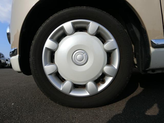 ムーヴキャンバス Ｘメイクアップリミテッド　ＳＡＩＩＩ　全周囲カメラ　ダイハツ純正ナビ　両側パワースライドドア　オートライト　ベンチシート　スマートキー　Ｂｌｕｅｔｏｏｔｈ接続　電動格納ミラー　エアバッグ　フルセグ　アイドリングストップ　記録簿　禁煙（15枚目）