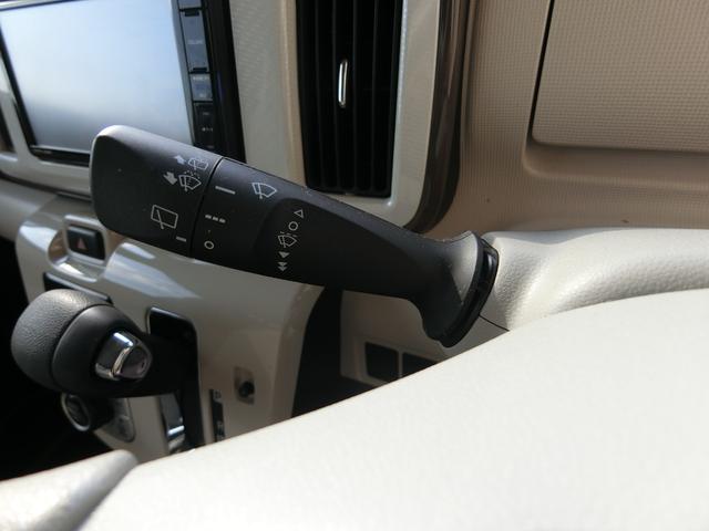 ムーヴキャンバス Ｘメイクアップリミテッド　ＳＡＩＩＩ　全周囲カメラ　ダイハツ純正ナビ　両側パワースライドドア　オートライト　ベンチシート　スマートキー　Ｂｌｕｅｔｏｏｔｈ接続　電動格納ミラー　エアバッグ　フルセグ　アイドリングストップ　記録簿　禁煙（33枚目）