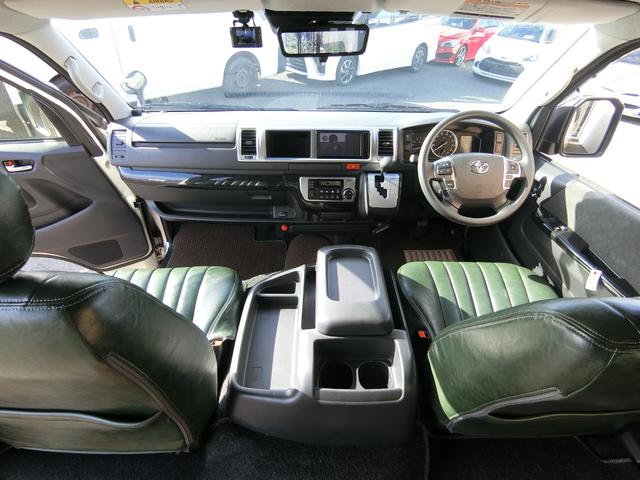 ハイエースワゴン グランドキャビン 6AT4WD 10人乗り BAREROCK15インチAW トヨタセーフティセンス 360°パノラミックビューモニター デジタルインナーミラー ETC2.0 LEDヘッドライト パワースライドドア 禁煙(3枚目)