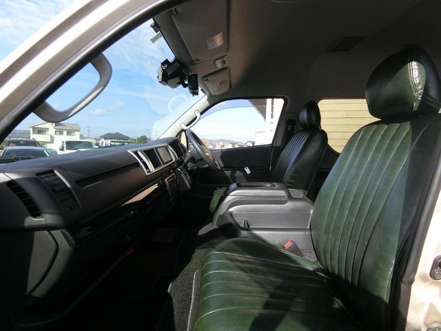 ハイエースワゴン グランドキャビン 6AT4WD 10人乗り BAREROCK15インチAW トヨタセーフティセンス 360°パノラミックビューモニター デジタルインナーミラー ETC2.0 LEDヘッドライト パワースライドドア 禁煙(7枚目)