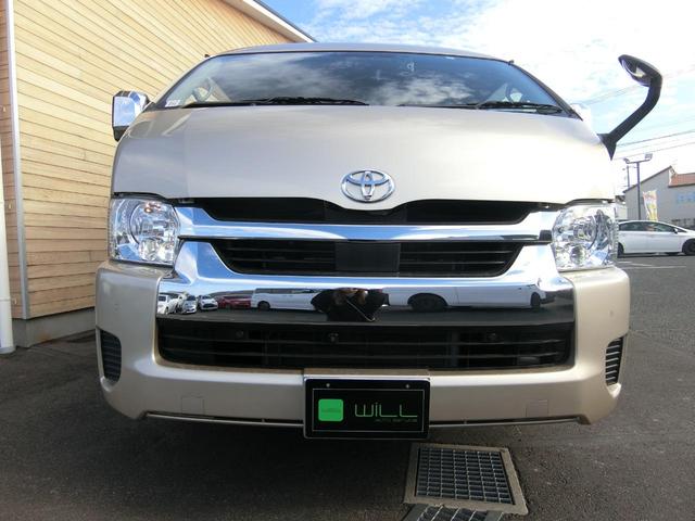 ハイエースワゴン グランドキャビン 6AT4WD 10人乗り BAREROCK15インチAW トヨタセーフティセンス 360°パノラミックビューモニター デジタルインナーミラー ETC2.0 LEDヘッドライト パワースライドドア 禁煙(20枚目)