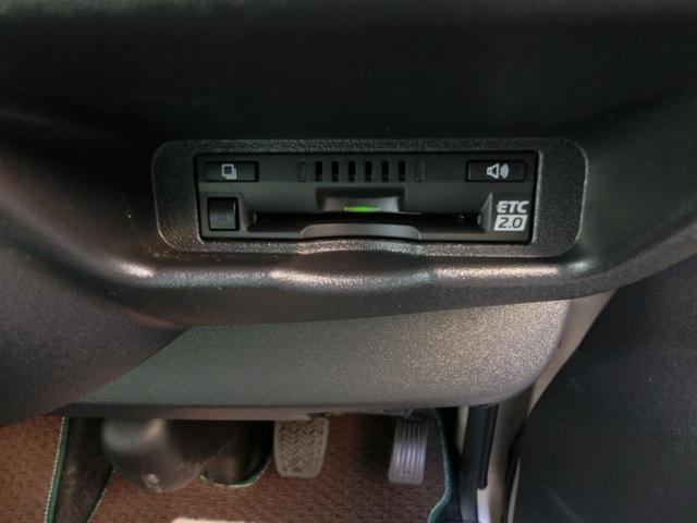 ハイエースワゴン グランドキャビン 6AT4WD 10人乗り BAREROCK15インチAW トヨタセーフティセンス 360°パノラミックビューモニター デジタルインナーミラー ETC2.0 LEDヘッドライト パワースライドドア 禁煙(33枚目)