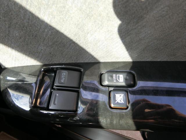 ハイエースワゴン グランドキャビン 6AT4WD 10人乗り BAREROCK15インチAW トヨタセーフティセンス 360°パノラミックビューモニター デジタルインナーミラー ETC2.0 LEDヘッドライト パワースライドドア 禁煙(36枚目)