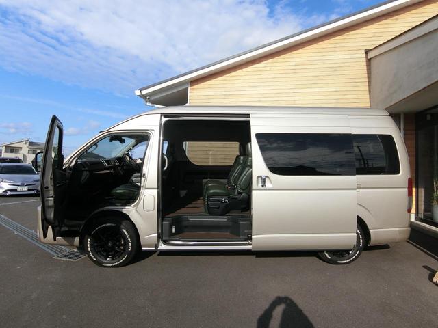 ハイエースワゴン グランドキャビン 6AT4WD 10人乗り BAREROCK15インチAW トヨタセーフティセンス 360°パノラミックビューモニター デジタルインナーミラー ETC2.0 LEDヘッドライト パワースライドドア 禁煙(57枚目)