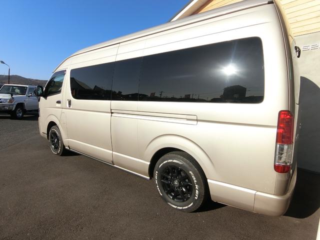 ハイエースワゴン グランドキャビン 6AT4WD 10人乗り BAREROCK15インチAW トヨタセーフティセンス 360°パノラミックビューモニター デジタルインナーミラー ETC2.0 LEDヘッドライト パワースライドドア 禁煙(66枚目)