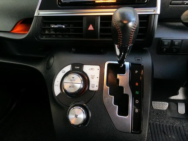 シエンタ ハイブリッドG クエロ 両側パワースライドドア ETC2.0 Tコネクトフルセグナビ バックカメラ 衝突軽減システム Bluetooth接続 ミュージックサーバー 7人乗り エアバック レーンアシスト 衝突安全ボディ 禁煙(6枚目)