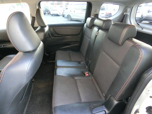 シエンタ ハイブリッドG クエロ 両側パワースライドドア ETC2.0 Tコネクトフルセグナビ バックカメラ 衝突軽減システム Bluetooth接続 ミュージックサーバー 7人乗り エアバック レーンアシスト 衝突安全ボディ 禁煙(8枚目)