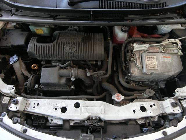 シエンタ ハイブリッドG クエロ 両側パワースライドドア ETC2.0 Tコネクトフルセグナビ バックカメラ 衝突軽減システム Bluetooth接続 ミュージックサーバー 7人乗り エアバック レーンアシスト 衝突安全ボディ 禁煙(19枚目)