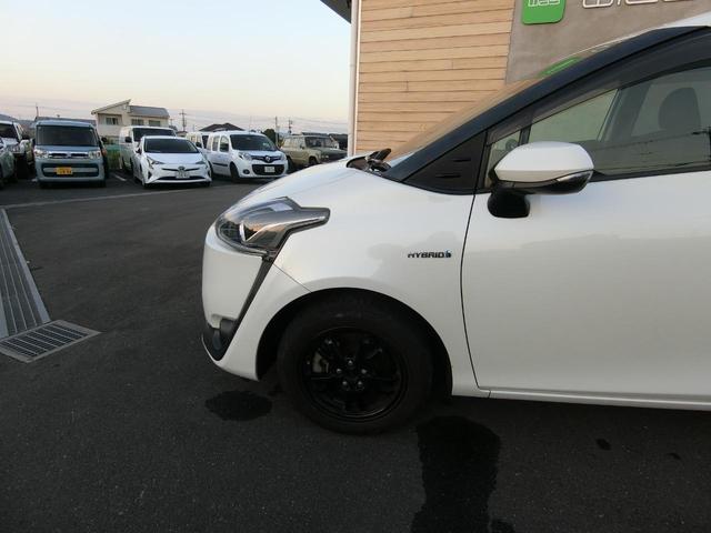 シエンタ ハイブリッドG クエロ 両側パワースライドドア ETC2.0 Tコネクトフルセグナビ バックカメラ 衝突軽減システム Bluetooth接続 ミュージックサーバー 7人乗り エアバック レーンアシスト 衝突安全ボディ 禁煙(52枚目)