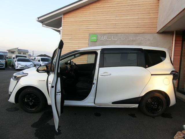 シエンタ ハイブリッドG クエロ 両側パワースライドドア ETC2.0 Tコネクトフルセグナビ バックカメラ 衝突軽減システム Bluetooth接続 ミュージックサーバー 7人乗り エアバック レーンアシスト 衝突安全ボディ 禁煙(54枚目)